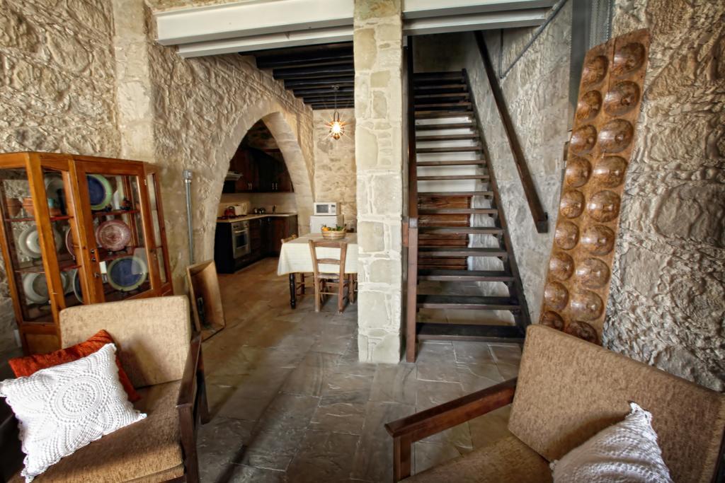 Leonidas Village Houses Goudhi ภายนอก รูปภาพ