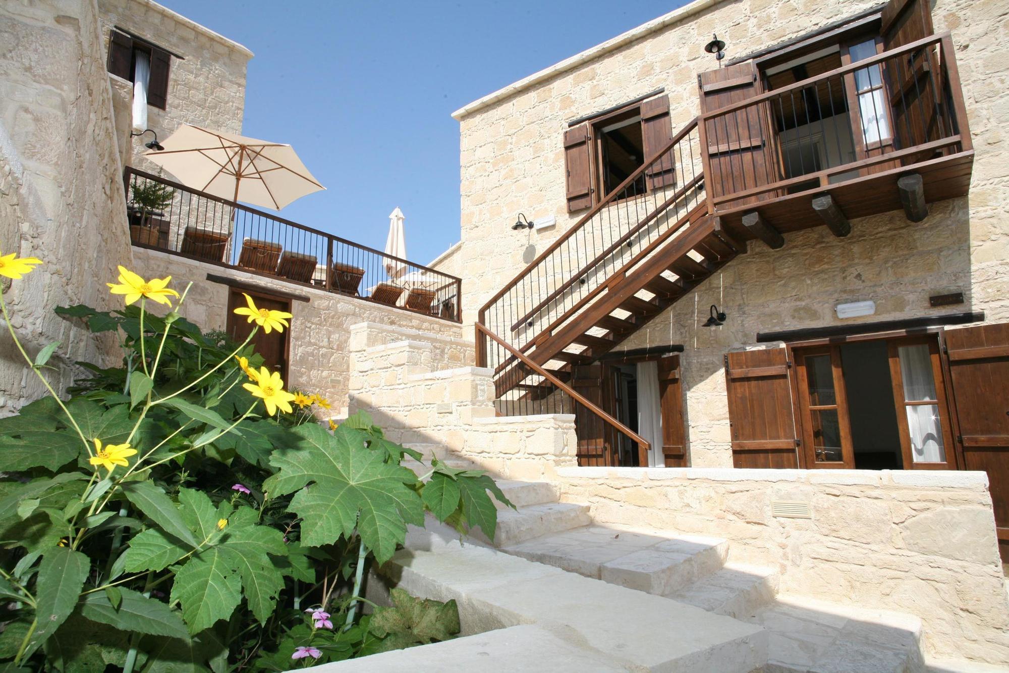 Leonidas Village Houses Goudhi ภายนอก รูปภาพ