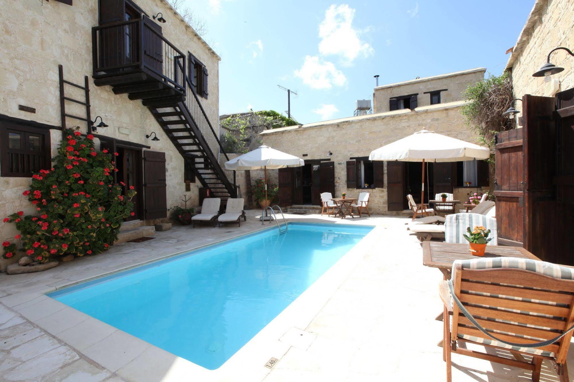 Leonidas Village Houses Goudhi ภายนอก รูปภาพ