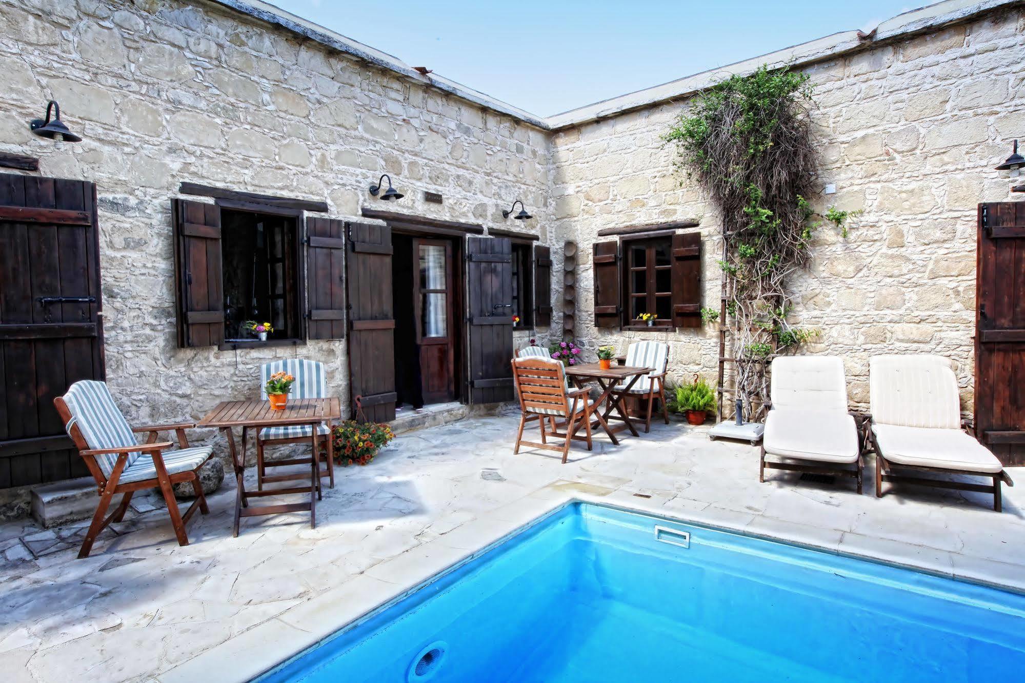 Leonidas Village Houses Goudhi ภายนอก รูปภาพ