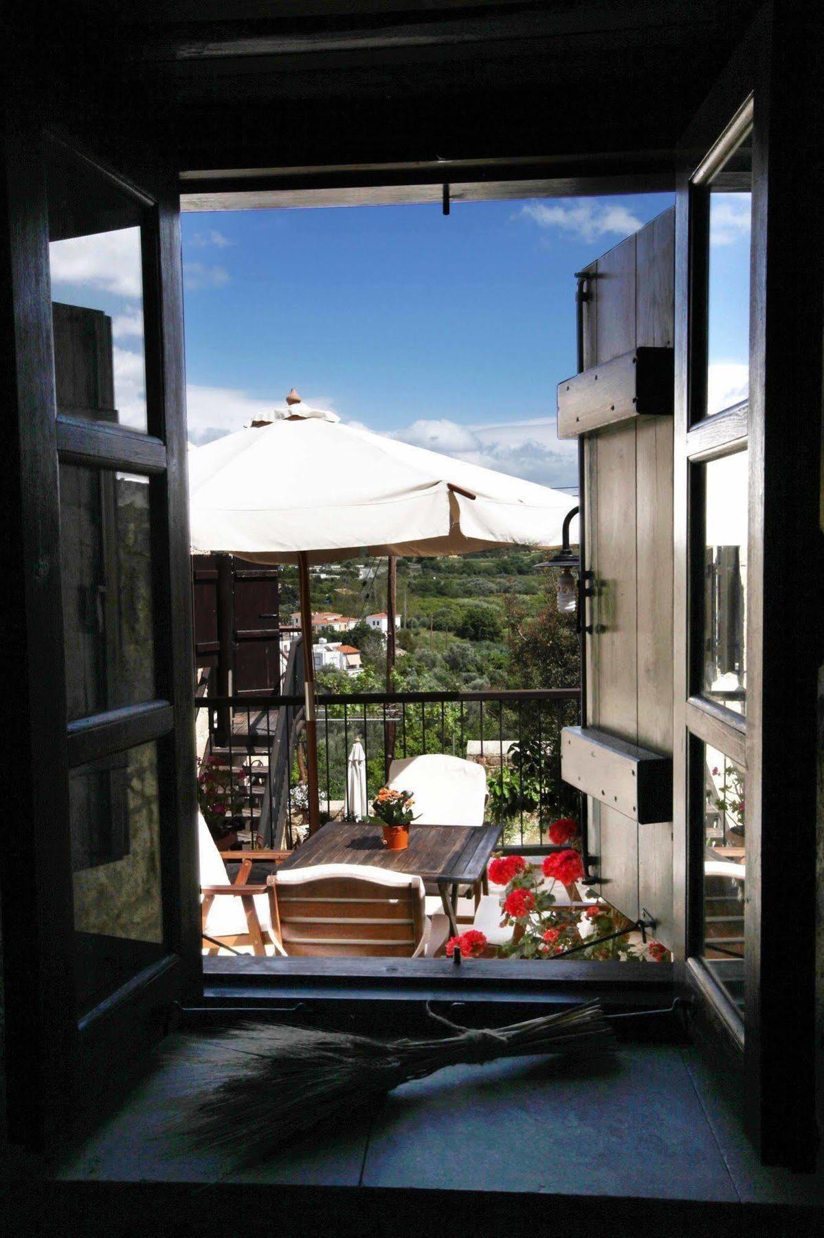 Leonidas Village Houses Goudhi ภายนอก รูปภาพ