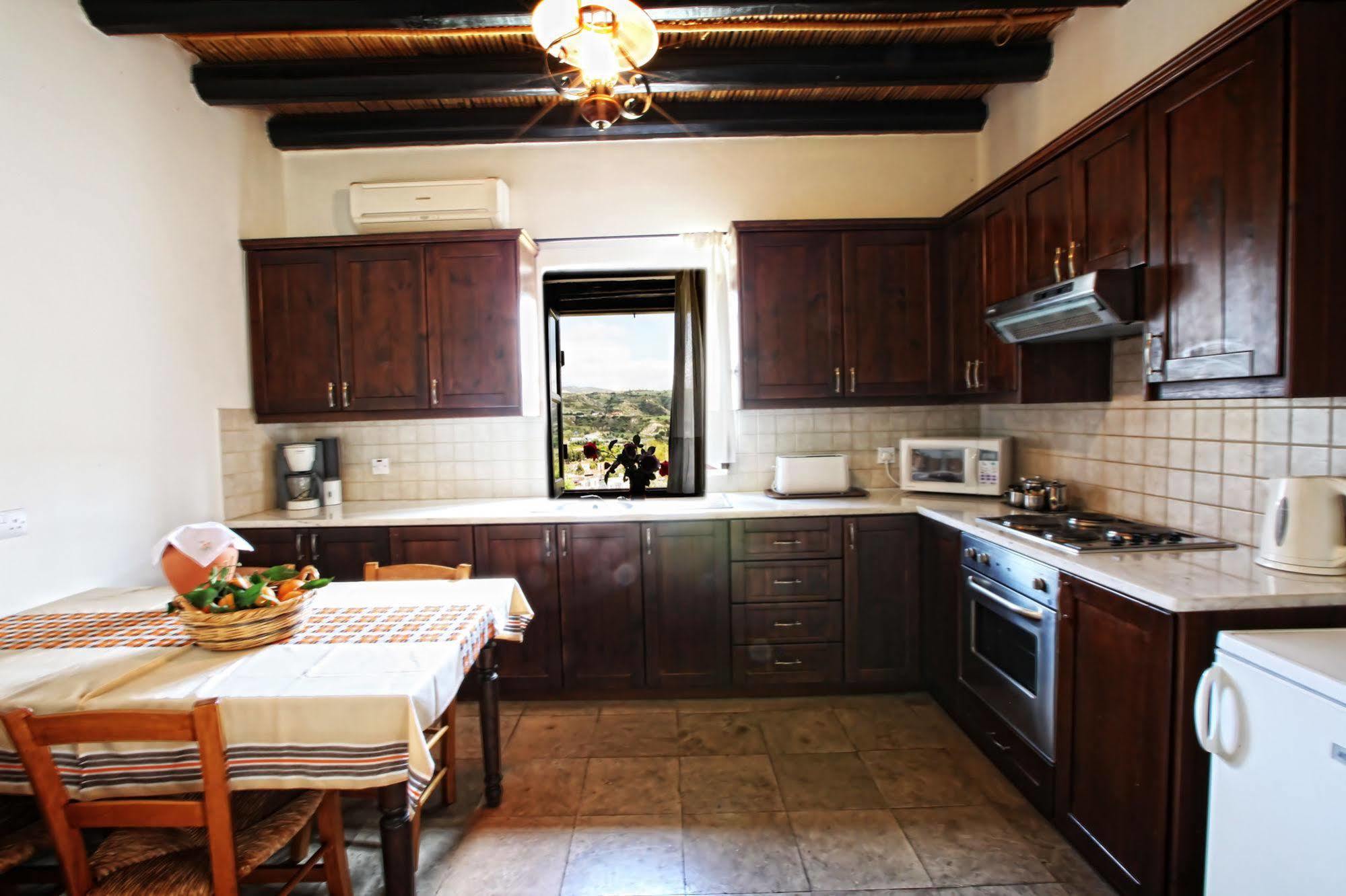 Leonidas Village Houses Goudhi ภายนอก รูปภาพ