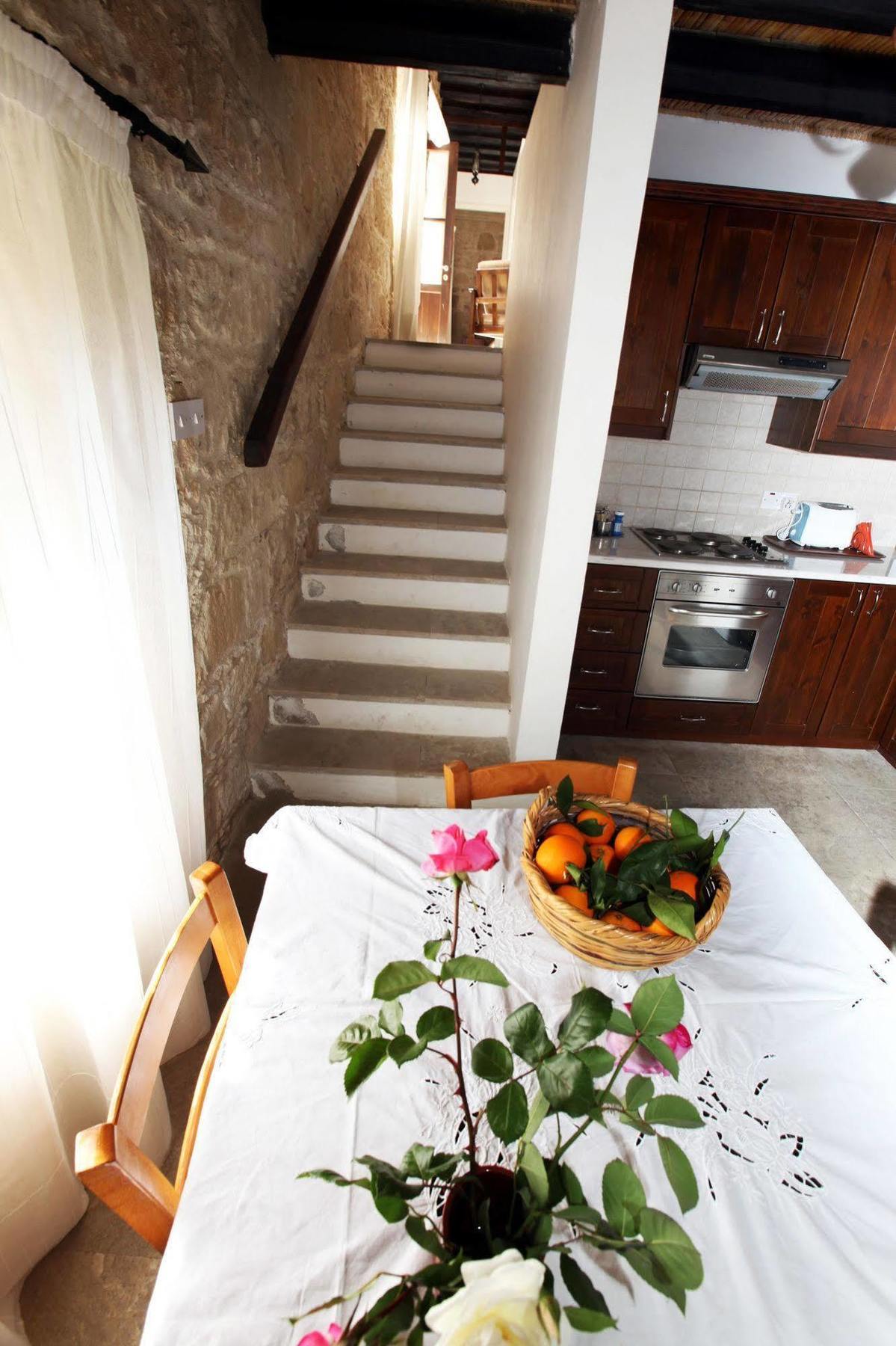 Leonidas Village Houses Goudhi ภายนอก รูปภาพ