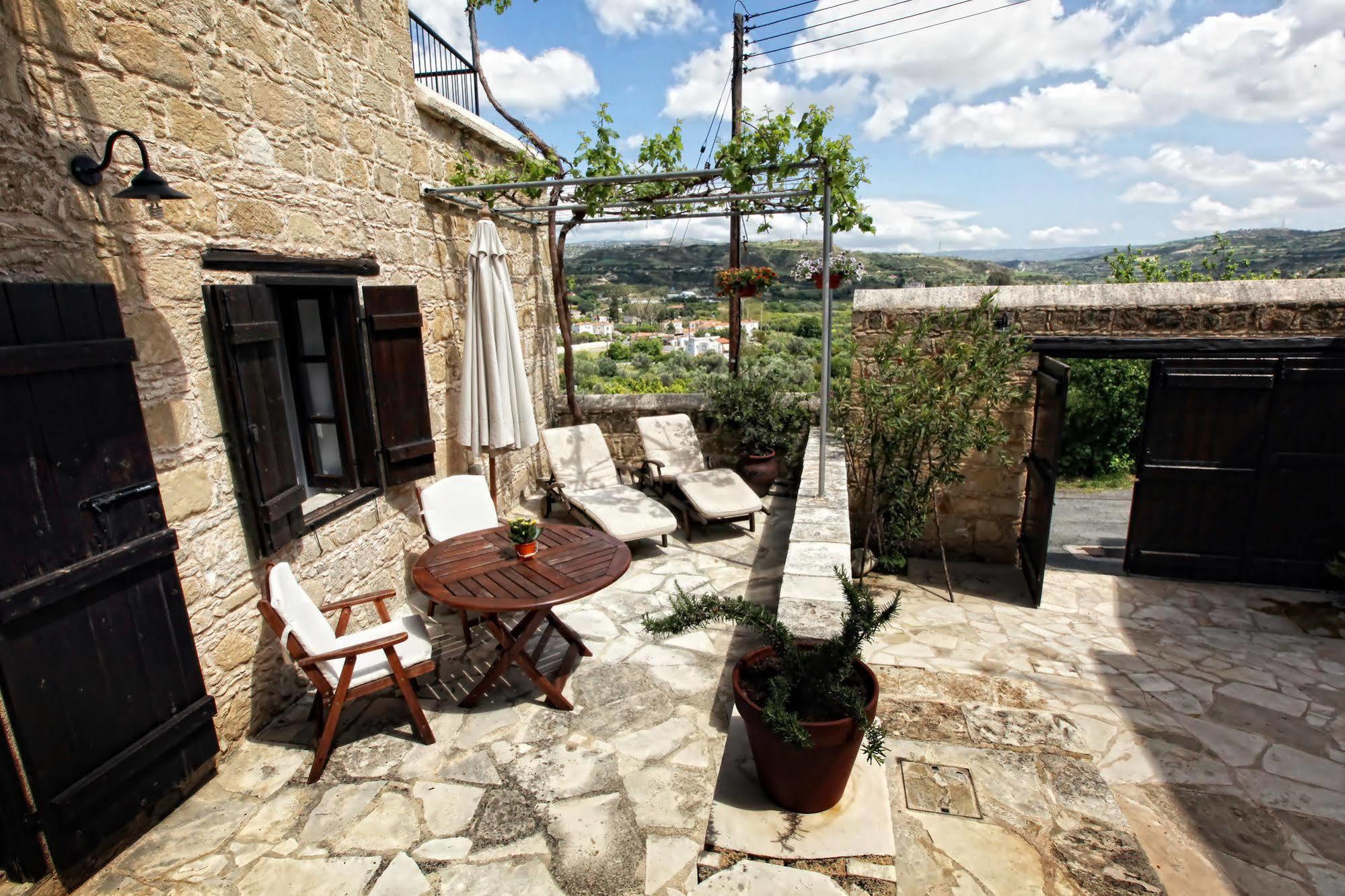 Leonidas Village Houses Goudhi ภายนอก รูปภาพ